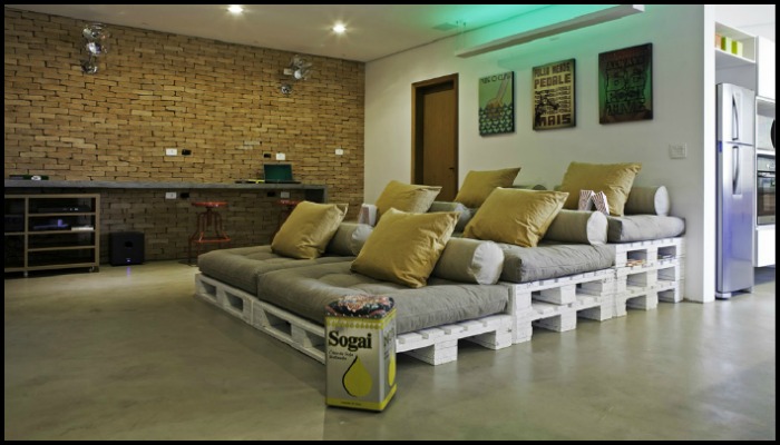Pallet Home Theater Sofa