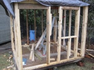 Awesome Pallet Playhouse: Fun Play Space in 28 Steps