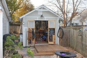 Inexpensive Tiny Workshop for an Ultimate DIYer