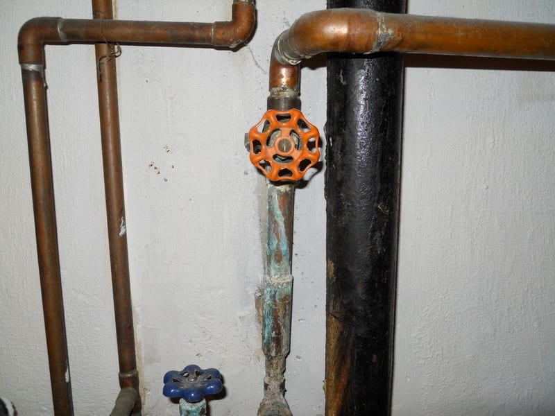 ReplaceOldFaucet09