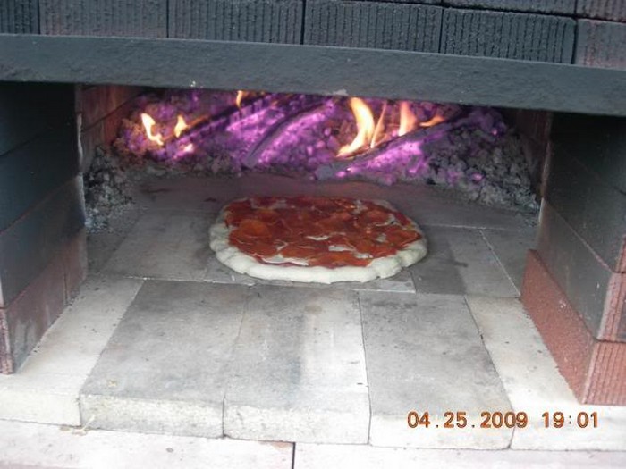 My $135 Wood Fired Pizza Oven! : 10 Steps (with Pictures