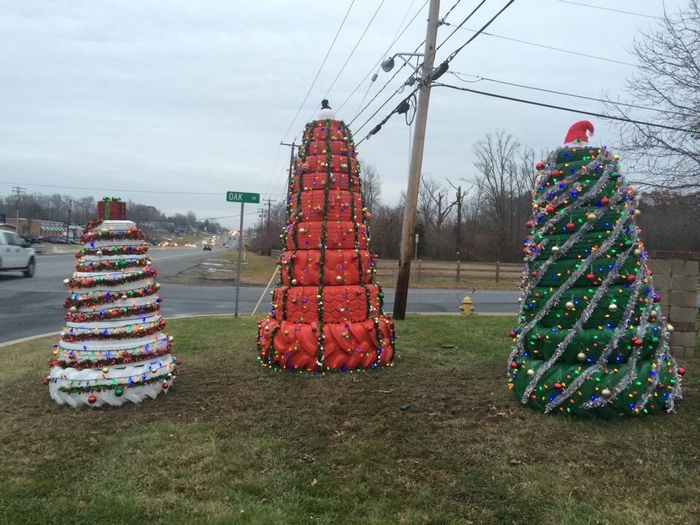 Old Tire Christmas Tree