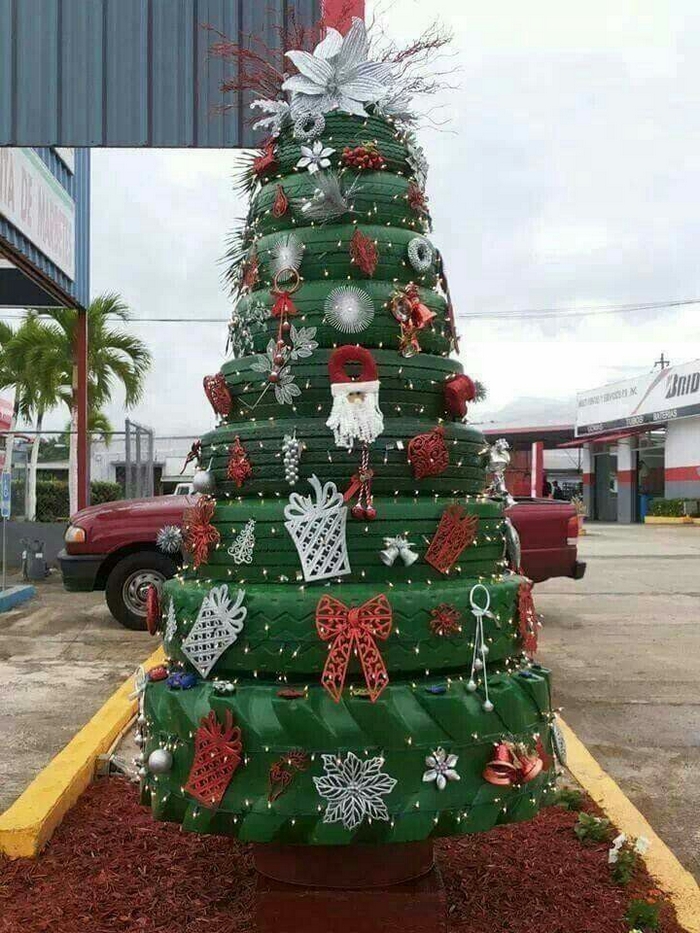 Old Tire Christmas Tree
