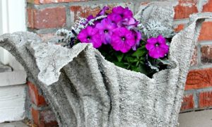 Make a gorgeous planter with an old towel!