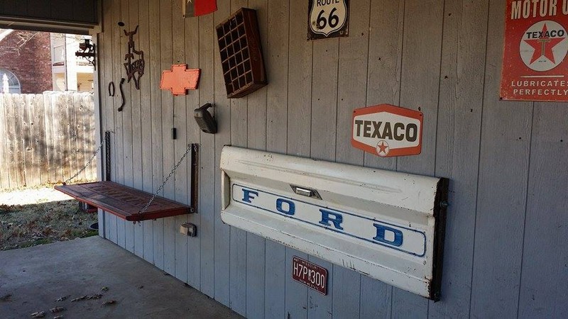 Tailgate Wall Bench
