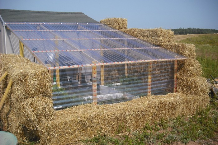 Straw bale greenhouse