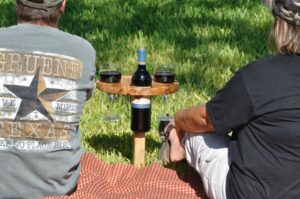 DIY Foldable Wine Caddy