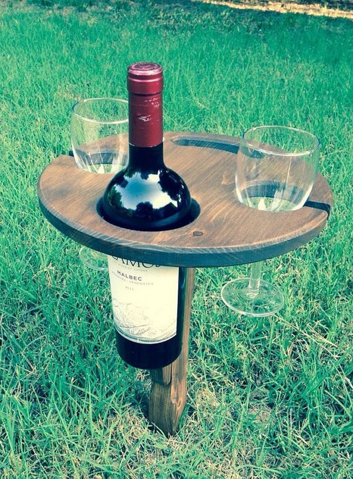 DIY Foldable Wine Caddy
