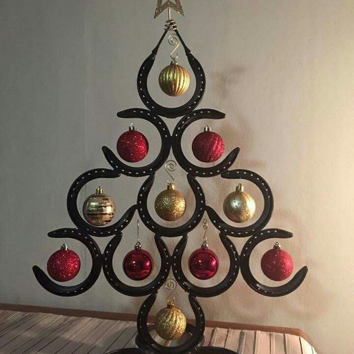 Horseshoe Christmas Tree