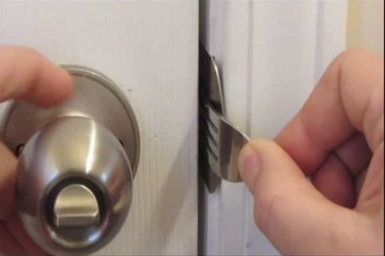 DIY Fork Door Lock - 100% inexpensive way to for additional security