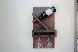Make an elegant single-bottle wine rack from pallets