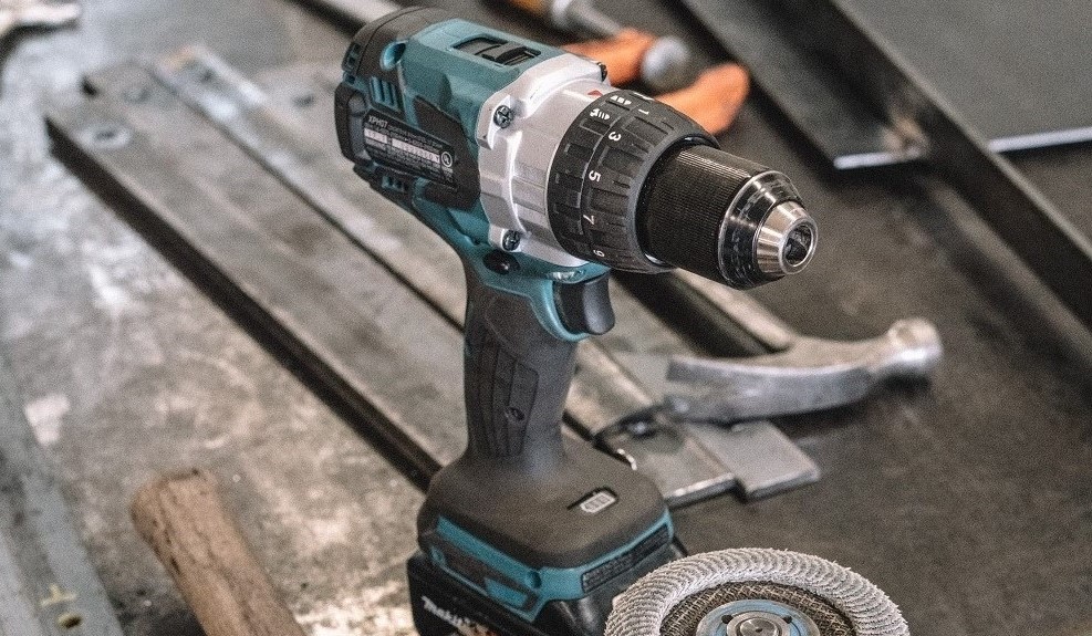 From drills and saws to impact drivers and nailers, the possibilities are endless when it comes to going cordless.