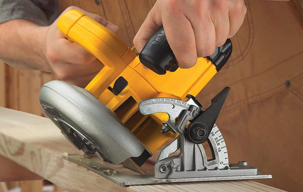 You’ll find a selection of the five best circular saws we’ve tested this year.
